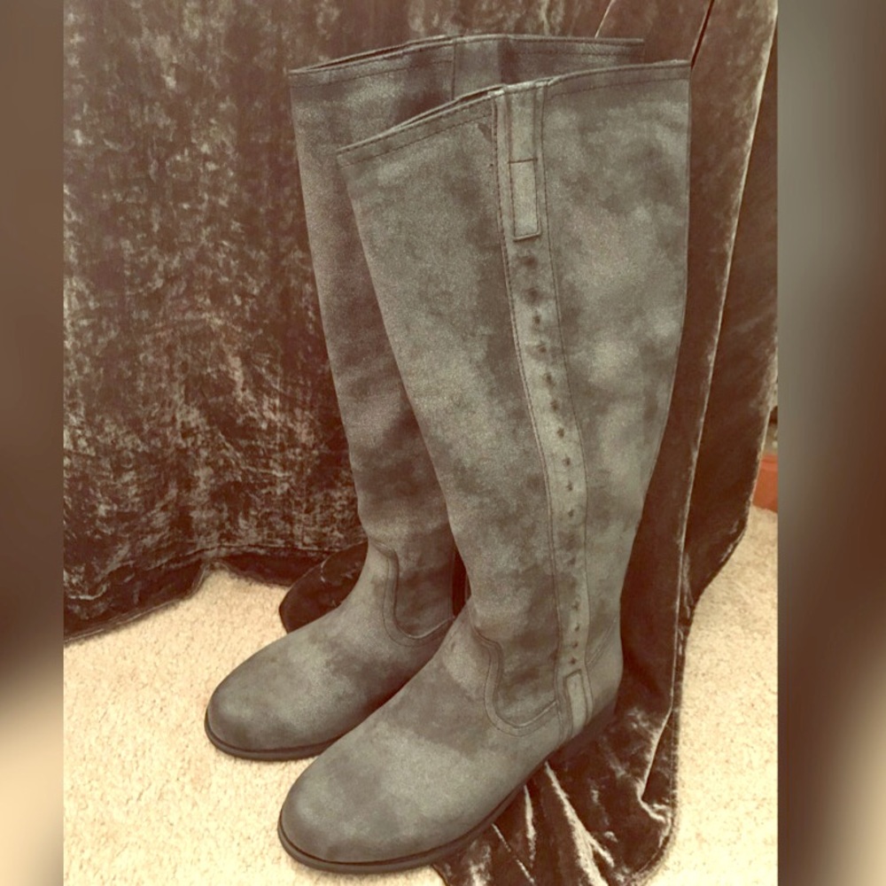 Gray MIA Boots NEVER WORN SZ:7